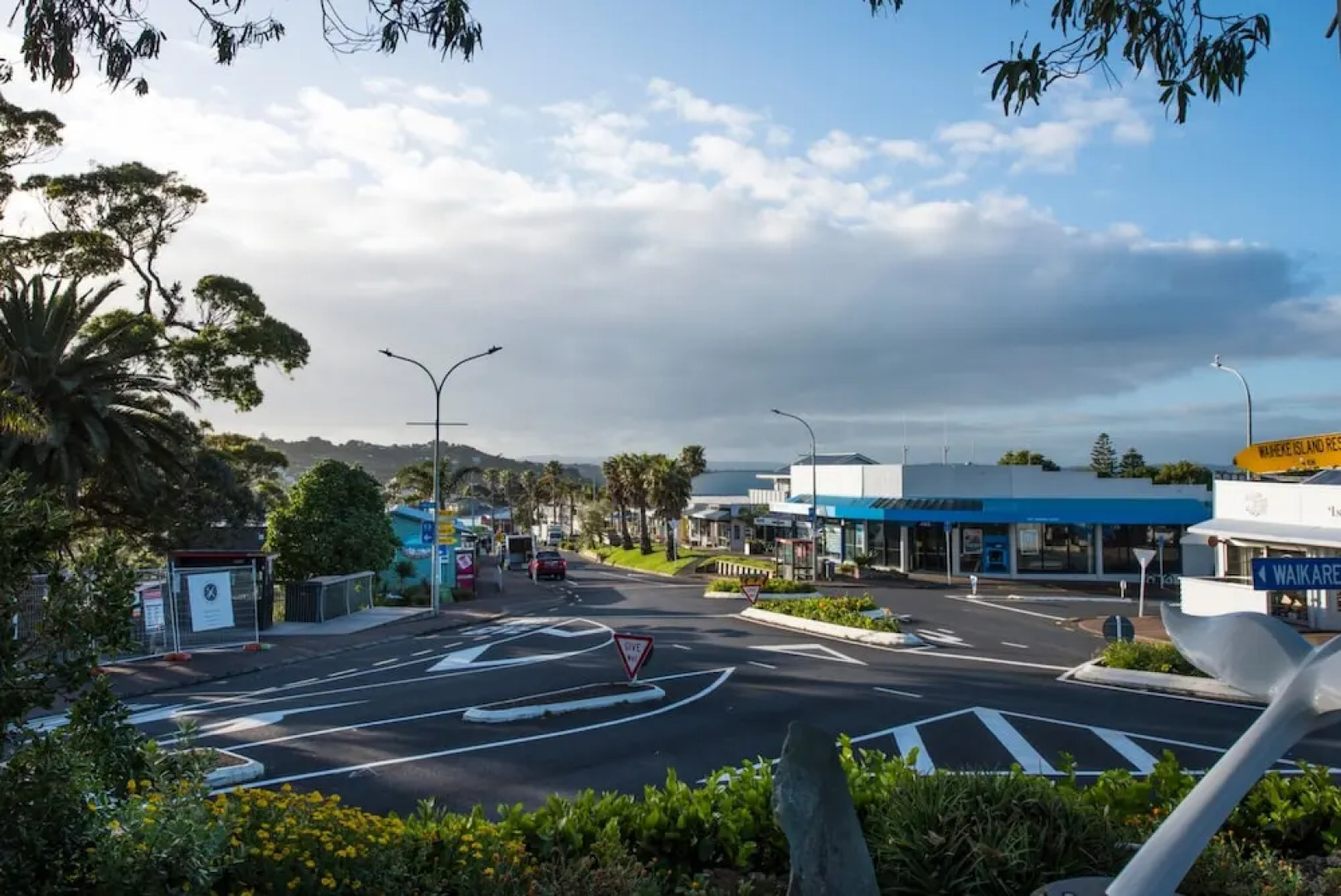 Newly renovated Oneroa beach view house