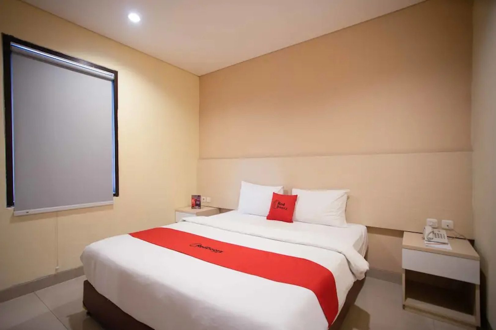 RedDoorz Premium near Kawasan Industri Cikarang