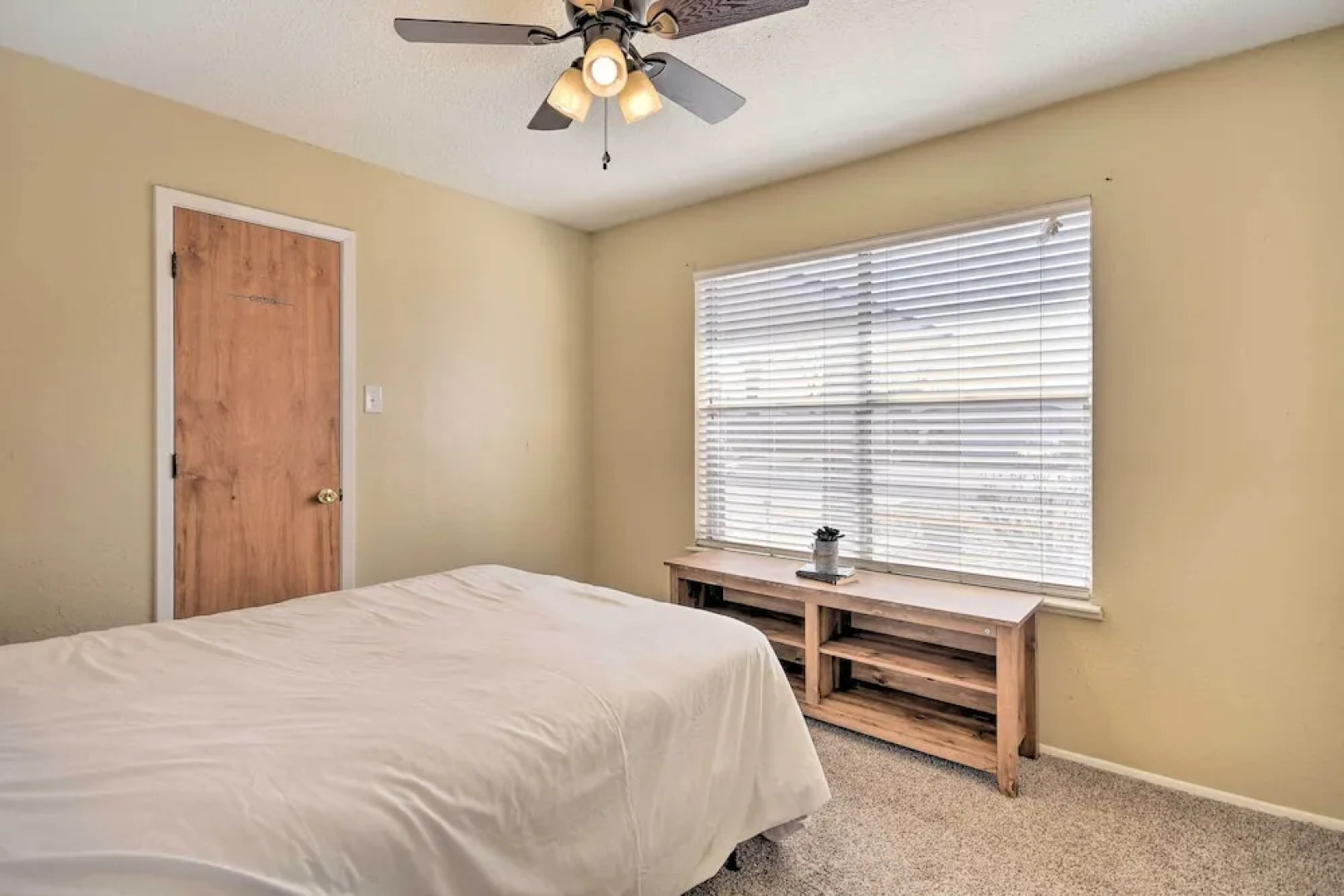 Charming Clovis Home w/ Covered Patio!