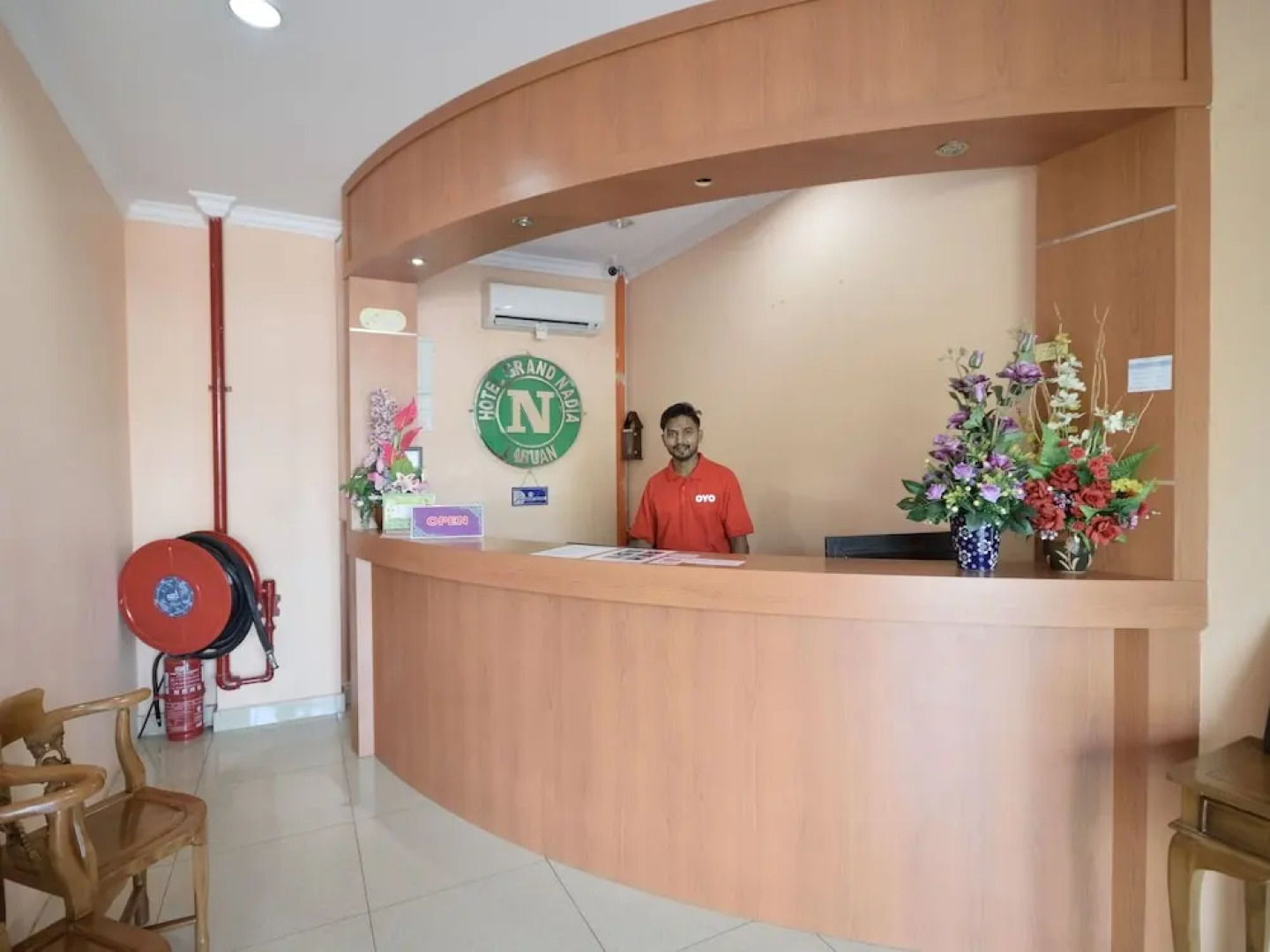 Hotel Grand Nadia By OYO Rooms