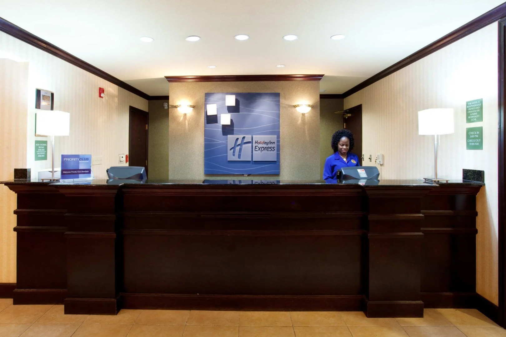 Holiday Inn Express & Suites W. Monroe by IHG
