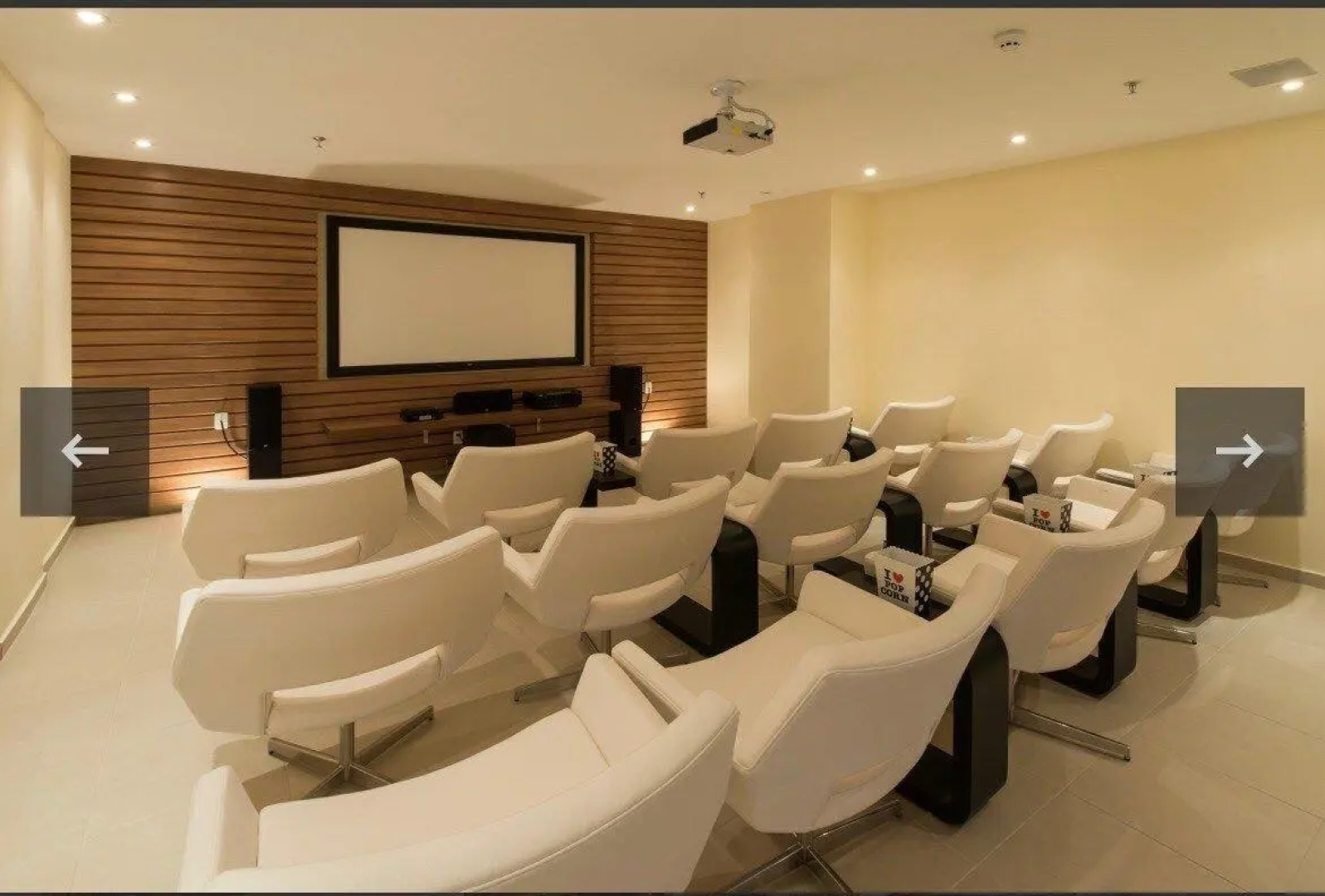 Piscina Incrível no Taguá Life - TL0207