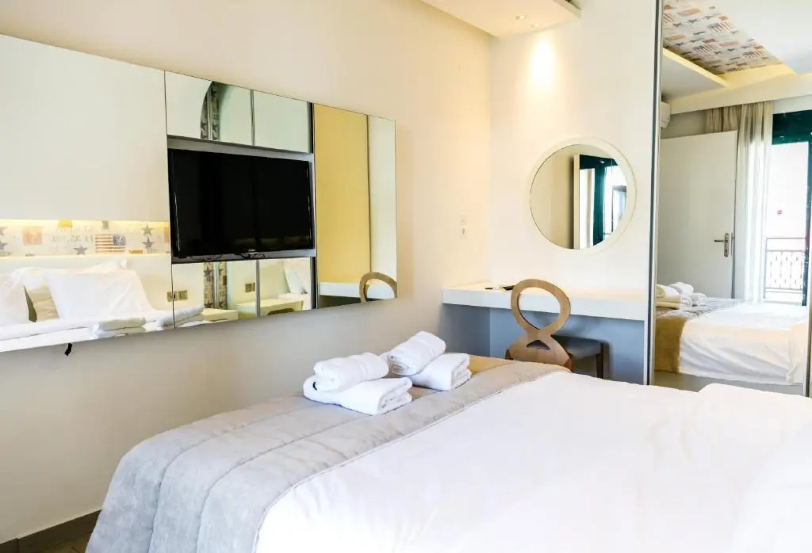 Green Sea Apartments