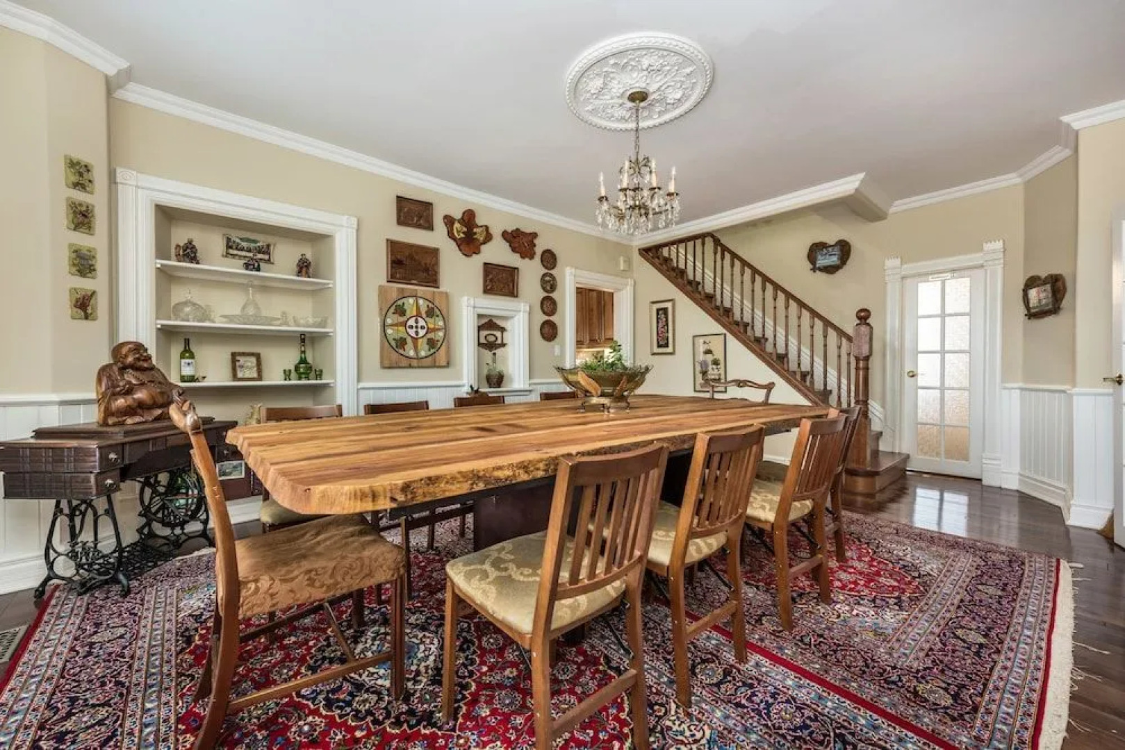 CastleView Inn by Elevate Rooms