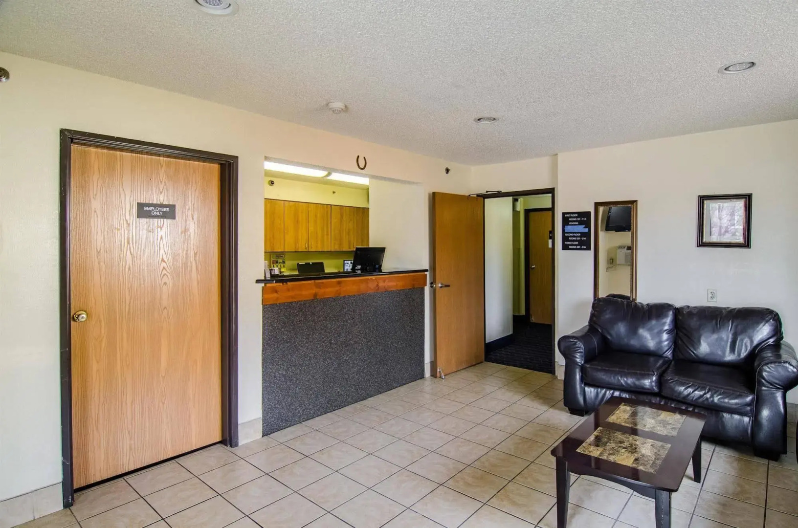 Motel 6 Montoursville, PA - Williamsport