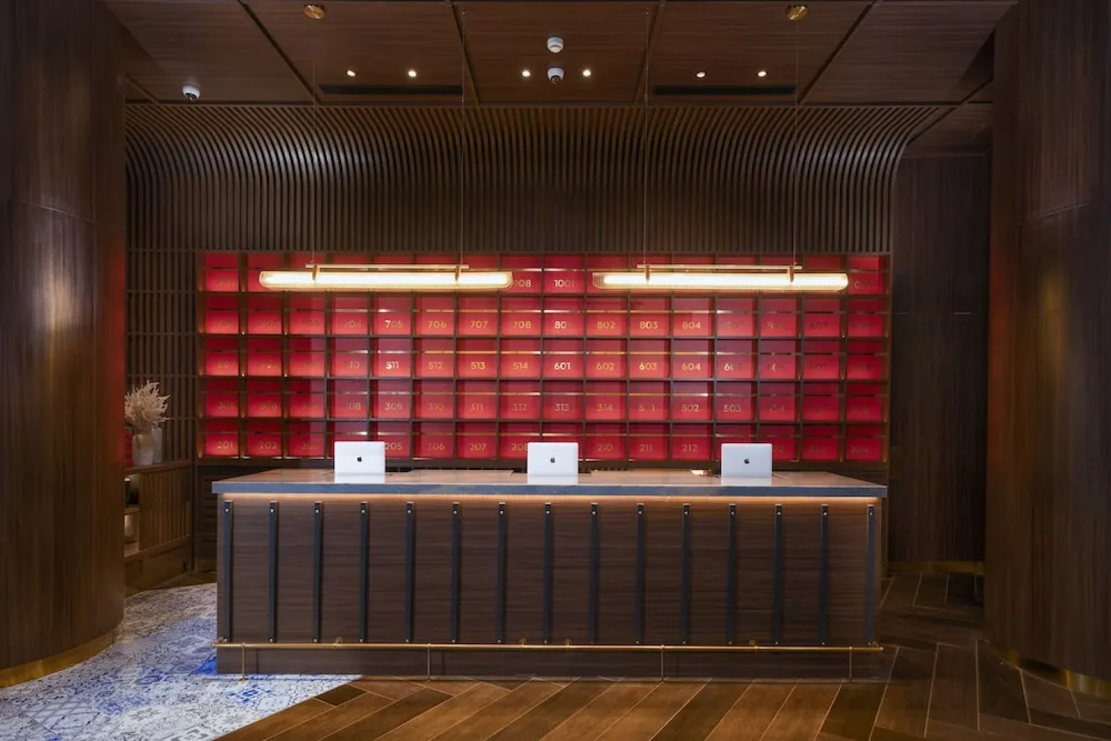 Ashley Tugu Tani Menteng