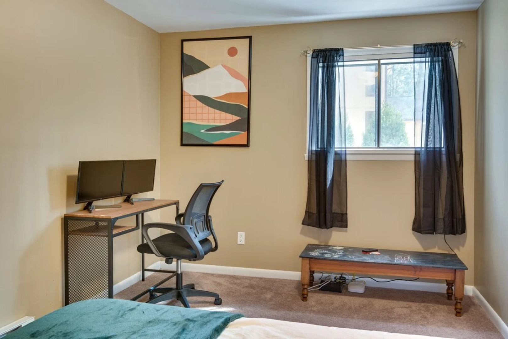 Serene Pocono Pines Home: 2 Mi to Lake Naomi Beach