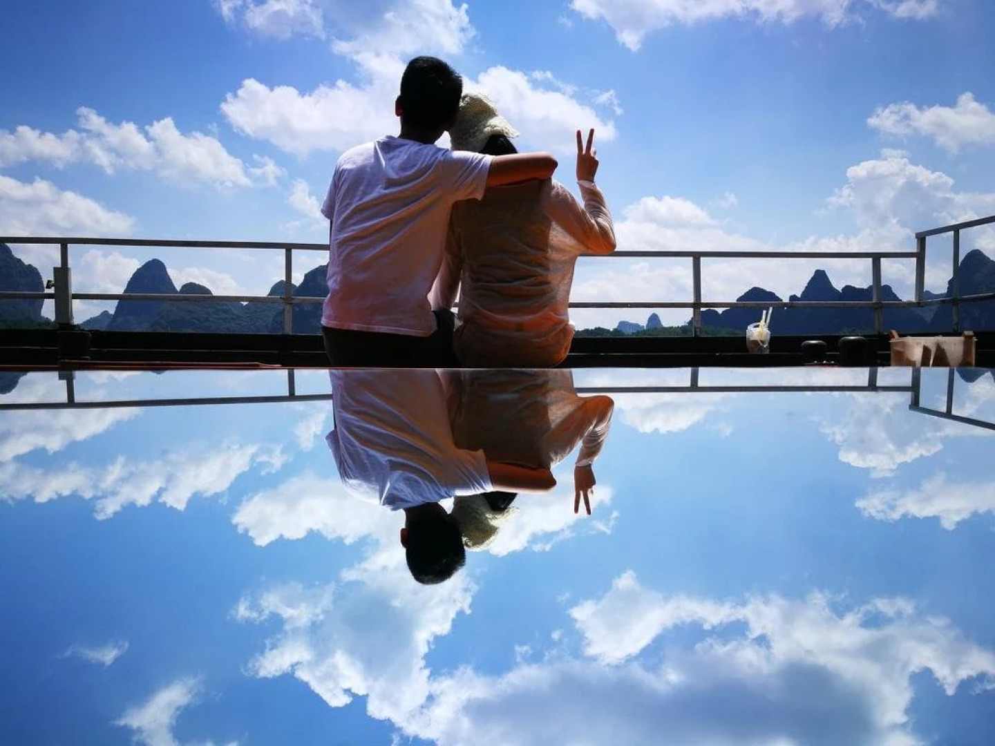 Yangshuo Show Biz Youth Hostel