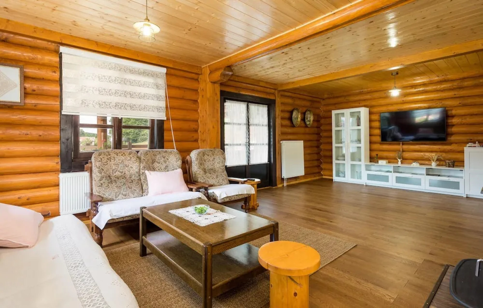 Awesome Home in Otocac With 4 Bedrooms and Wifi