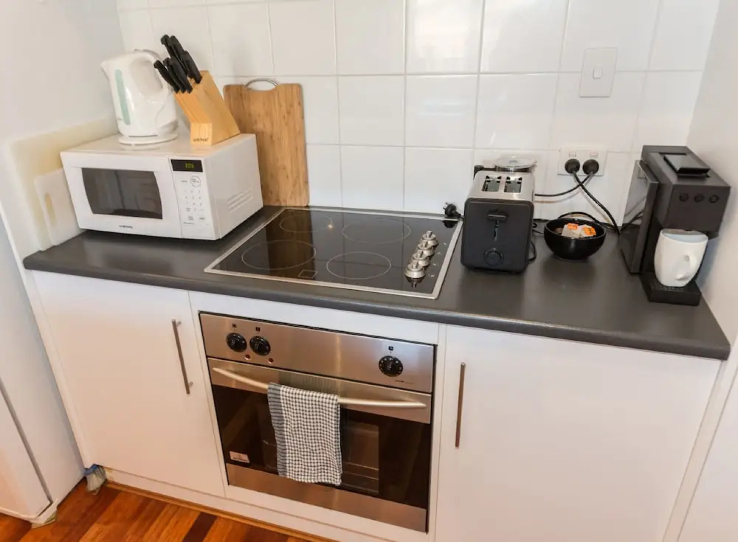 Front 9 then Dine - 3/61 St Andrews Boulevard