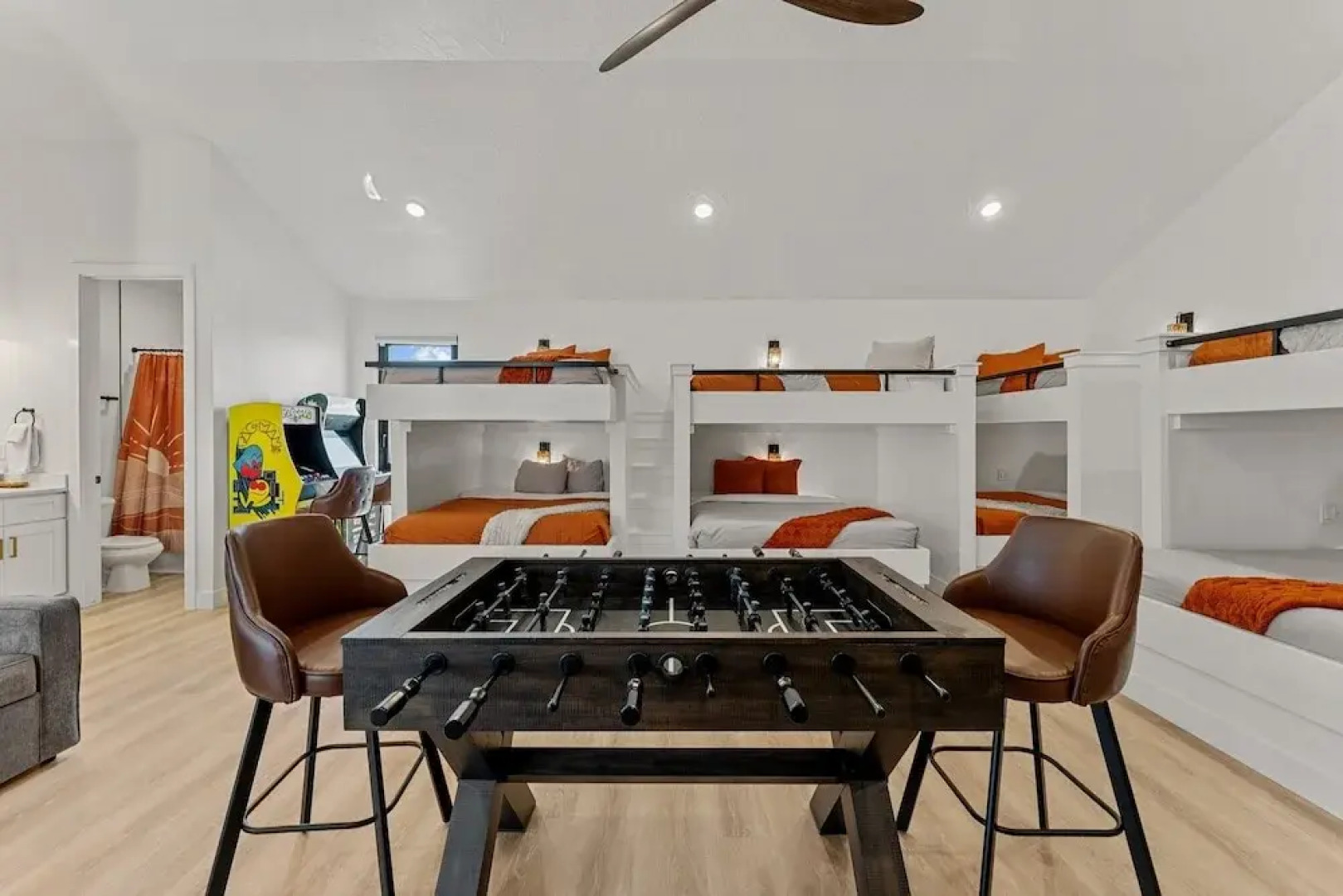 Desert Jewel With Private Gym And Pool 4 Bedroom Townhouse