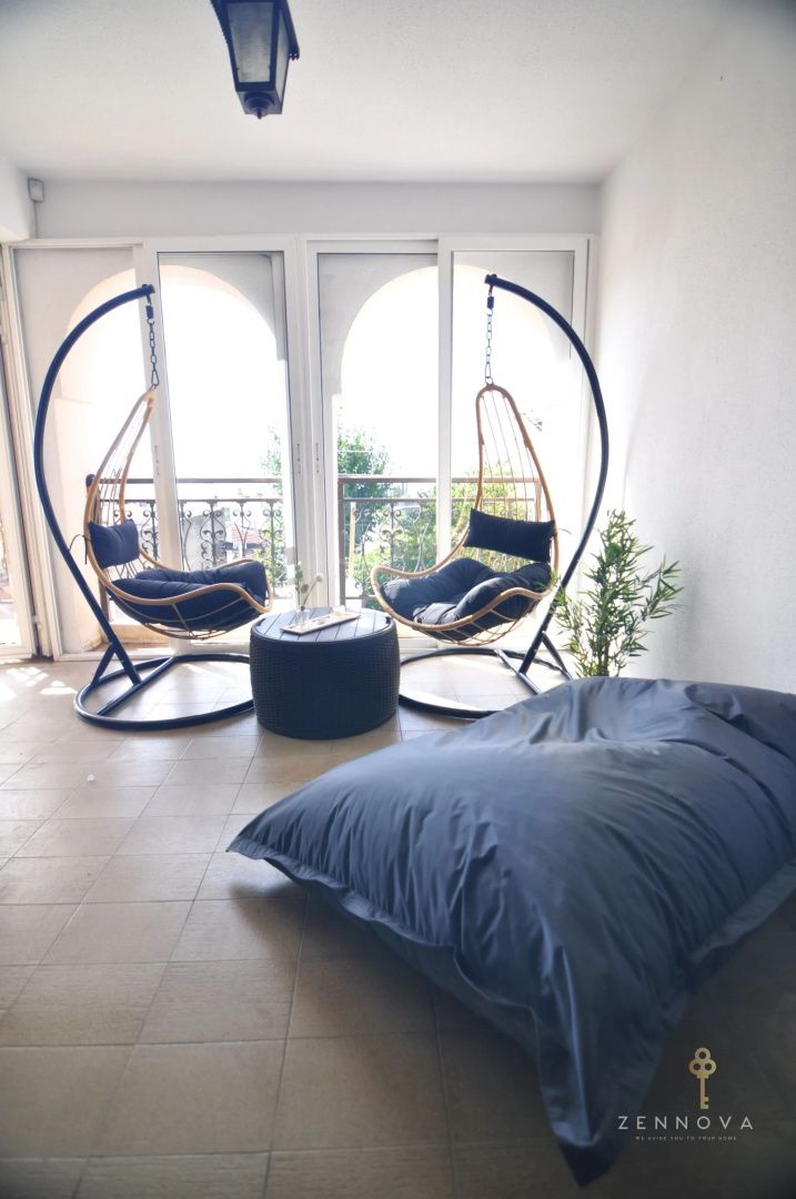 Zennova 80 Kastra Apartment