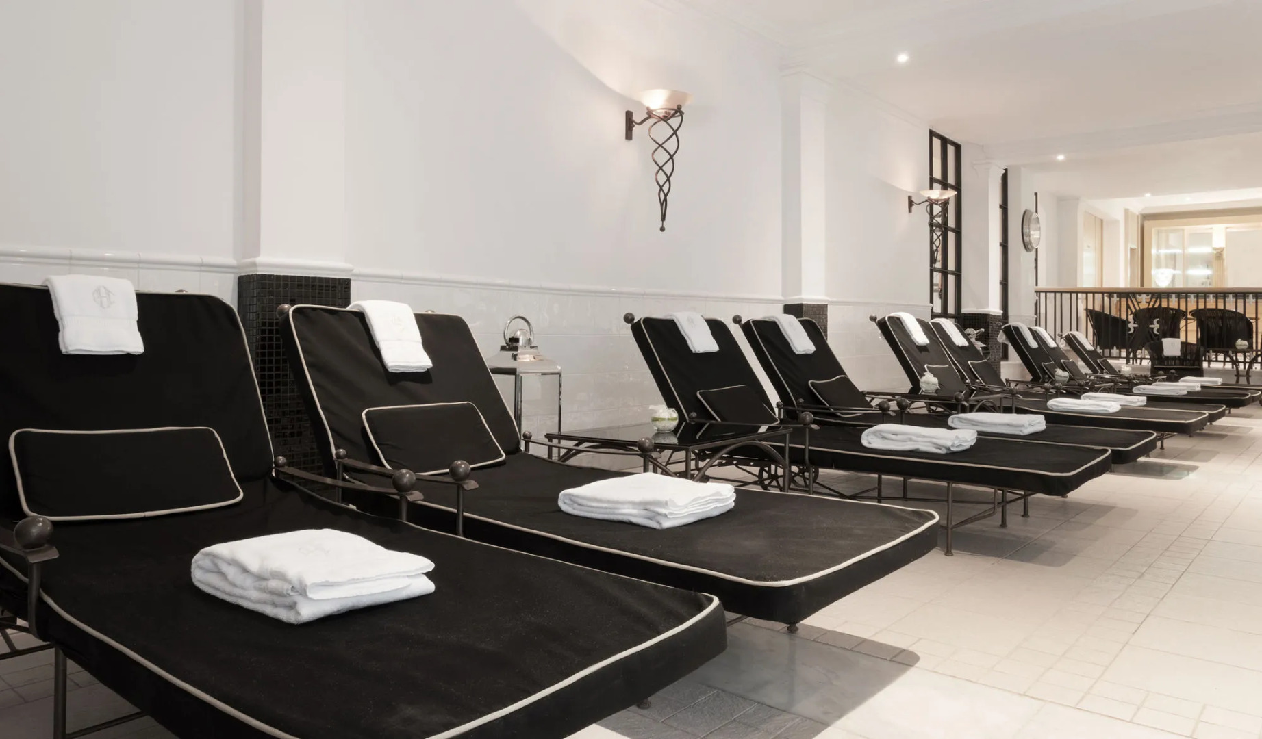 Schlosshotel Berlin By Patrick Hellmann