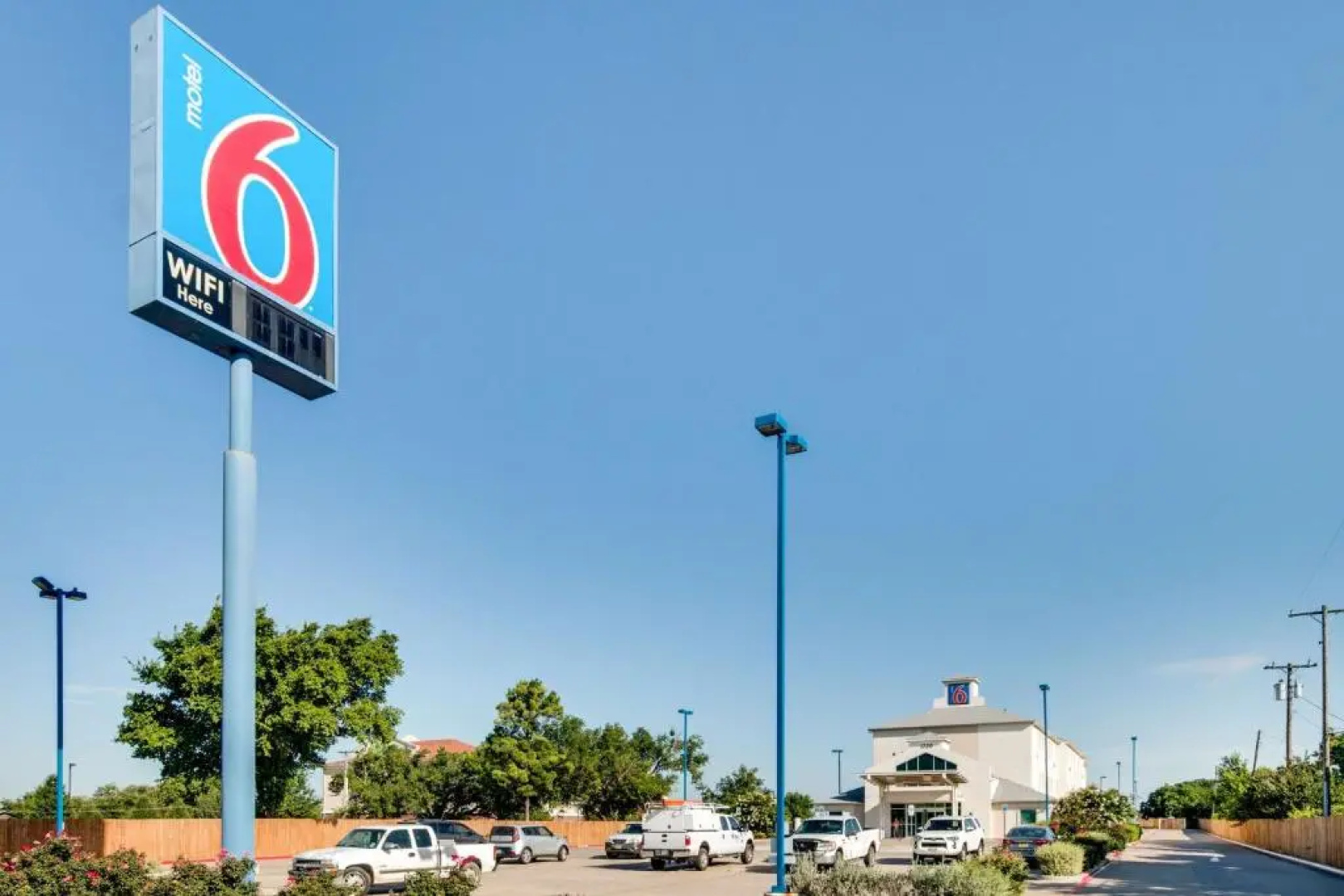 Motel 6 Cleburne, TX