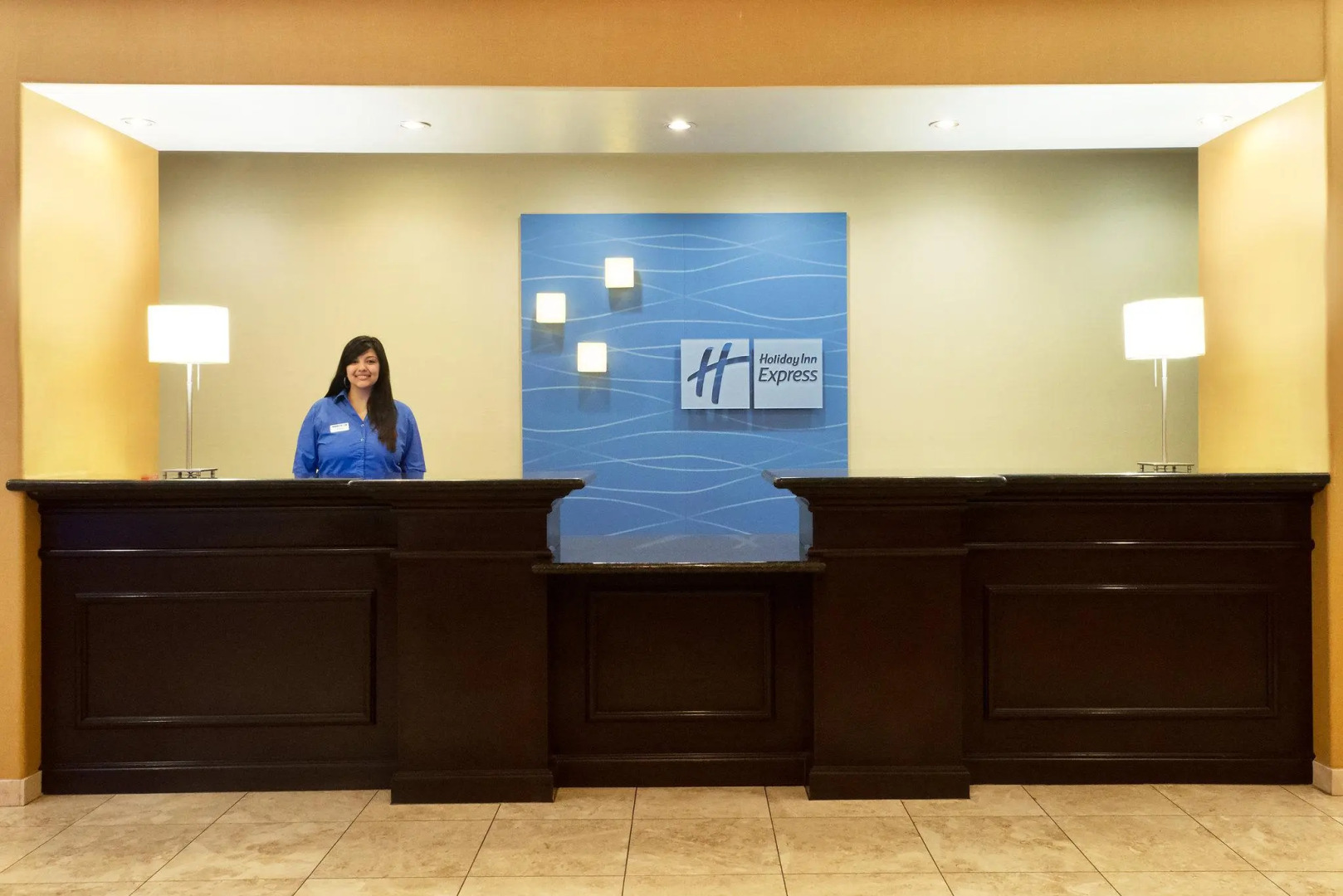 Holiday Inn Express & Suites Casa Grande by IHG