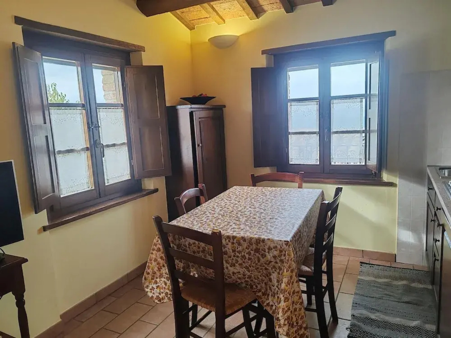 Farmhouse in Marche With Pool & Verdicchio Wines