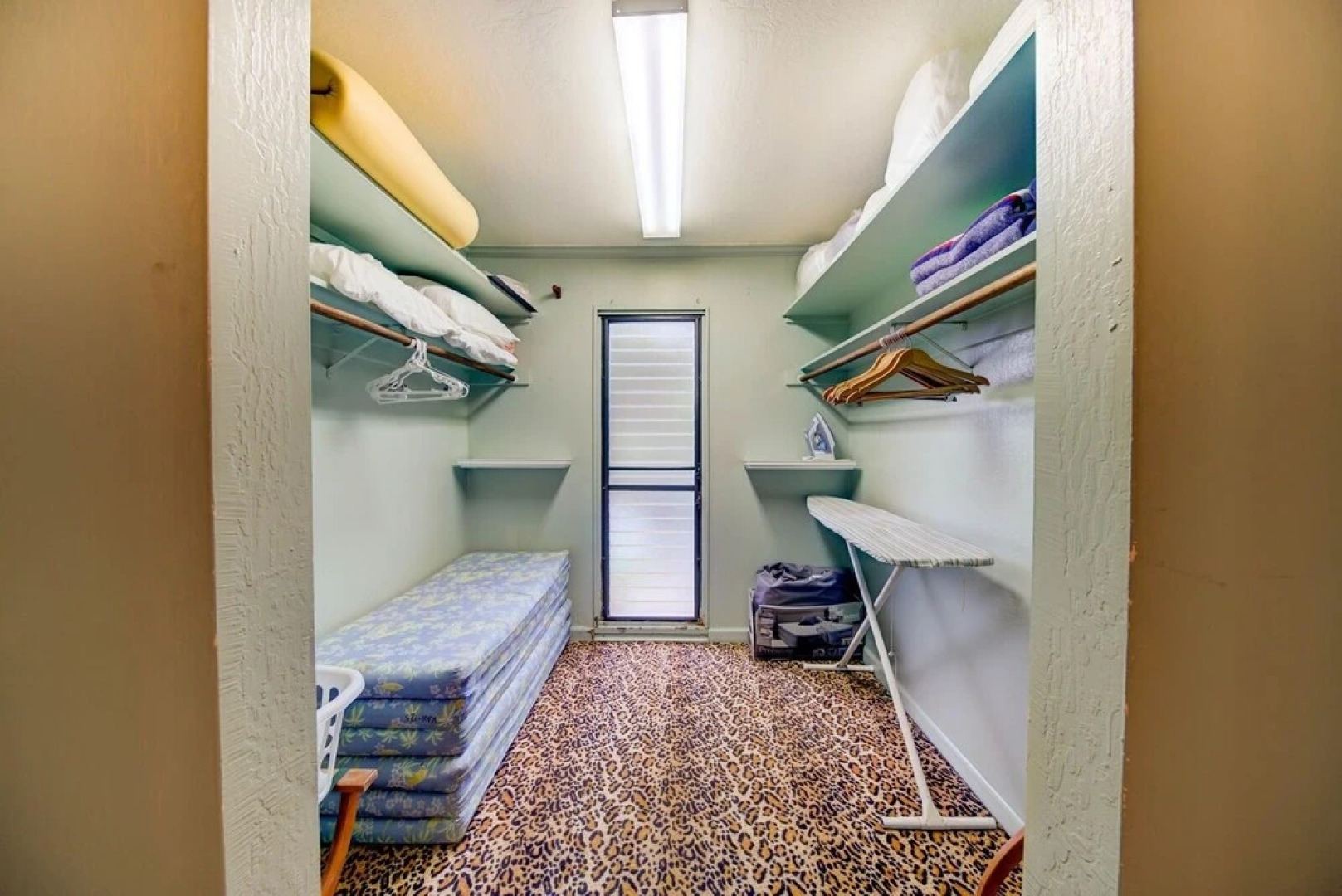 Kahala 123 1 Bedroom 1 Bathroom Condo