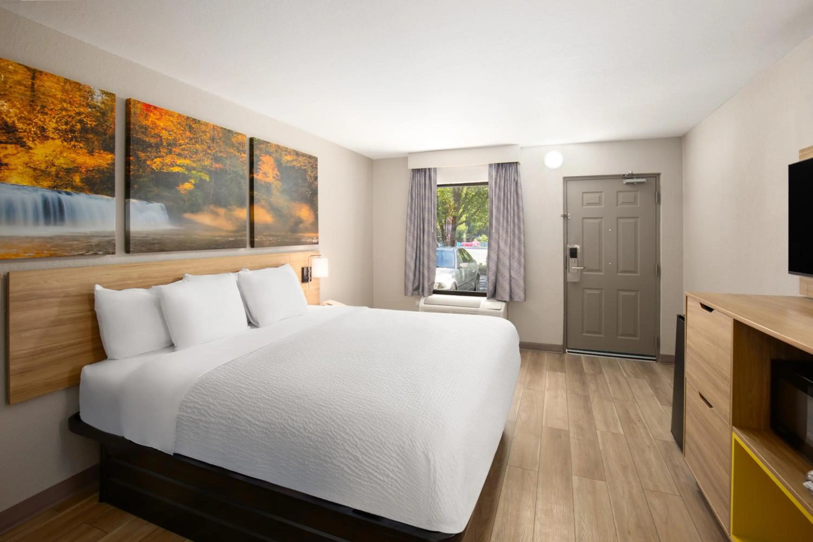 Days Inn by Wyndham Helen