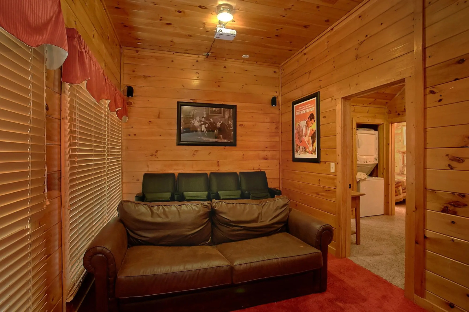 A Mountain View Theater Lodge Holiday home