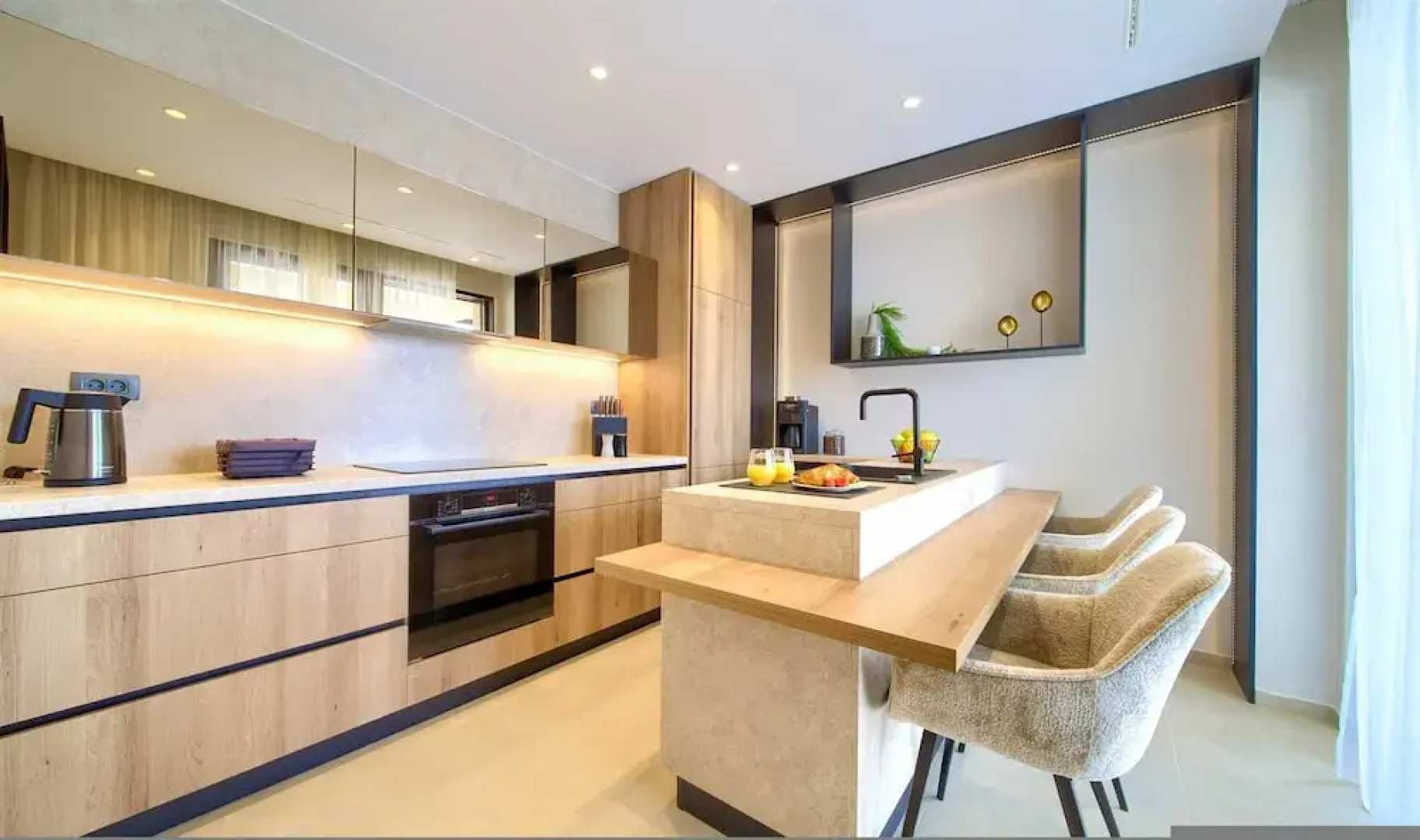 Villa Lord With Heated Pool Jacuzzi and Sauna