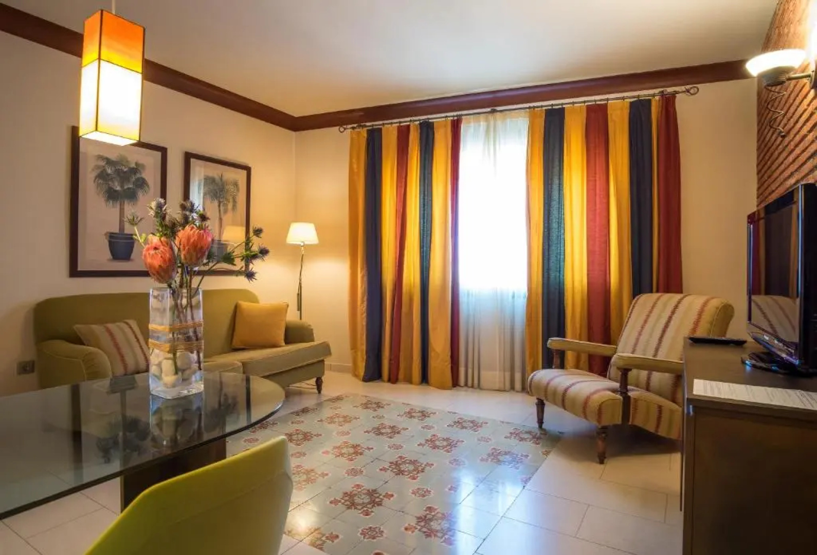 Apartamentos Sant Jordi Montbrio