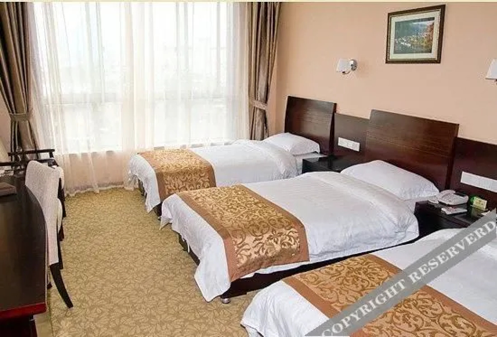 Ruoqi Kunlun Business Hotel