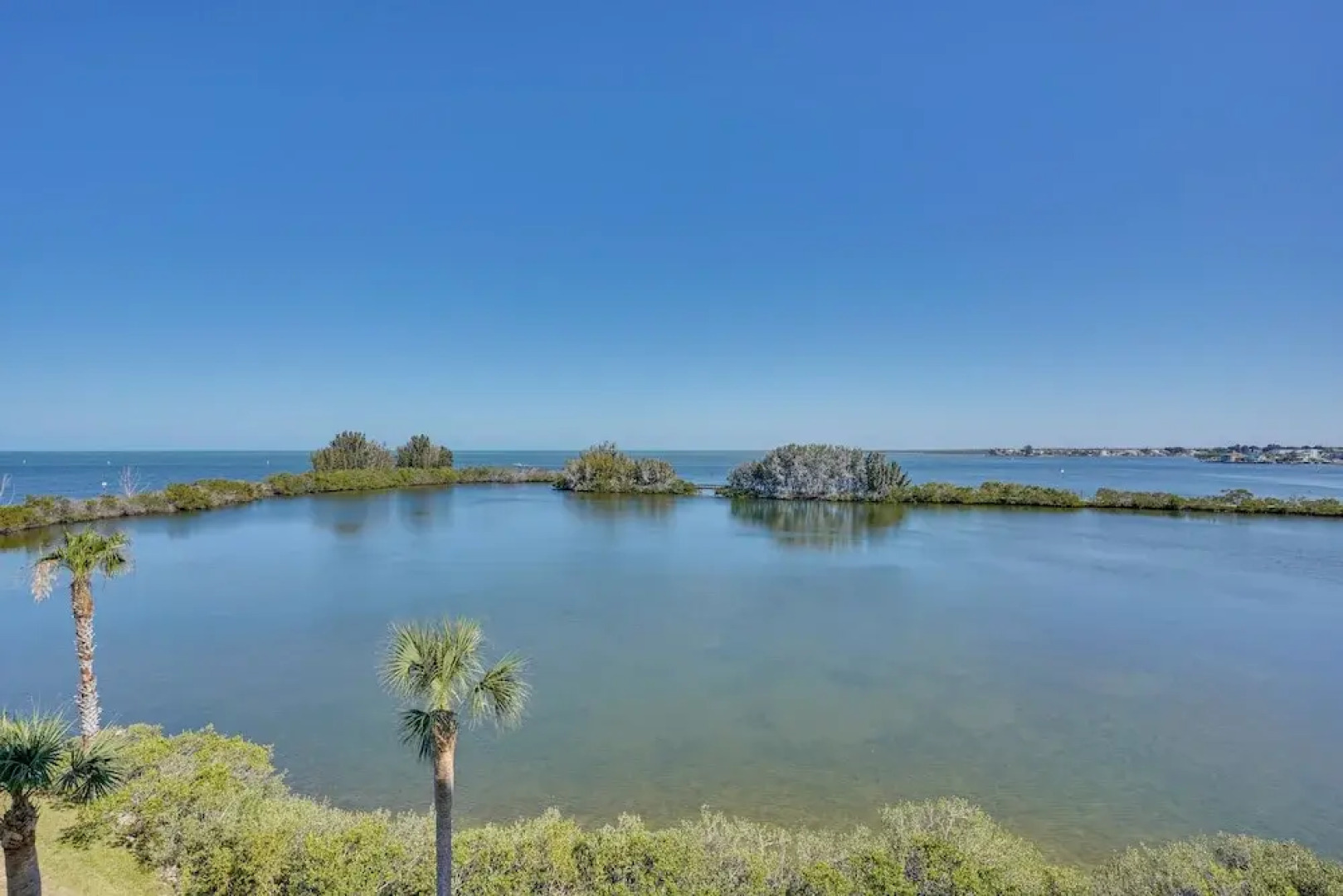 Cozy Condo w/ Gulf View, Bird Watching + Telescope