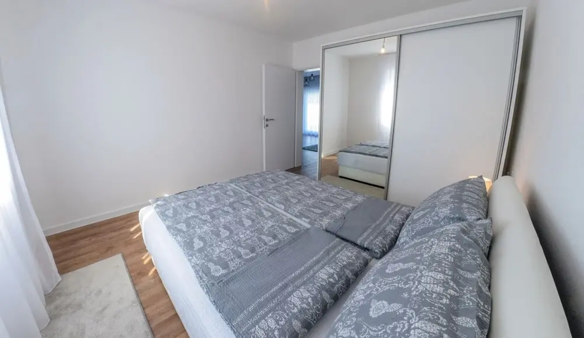 Sweet Retreat-Buna Riverside with pool