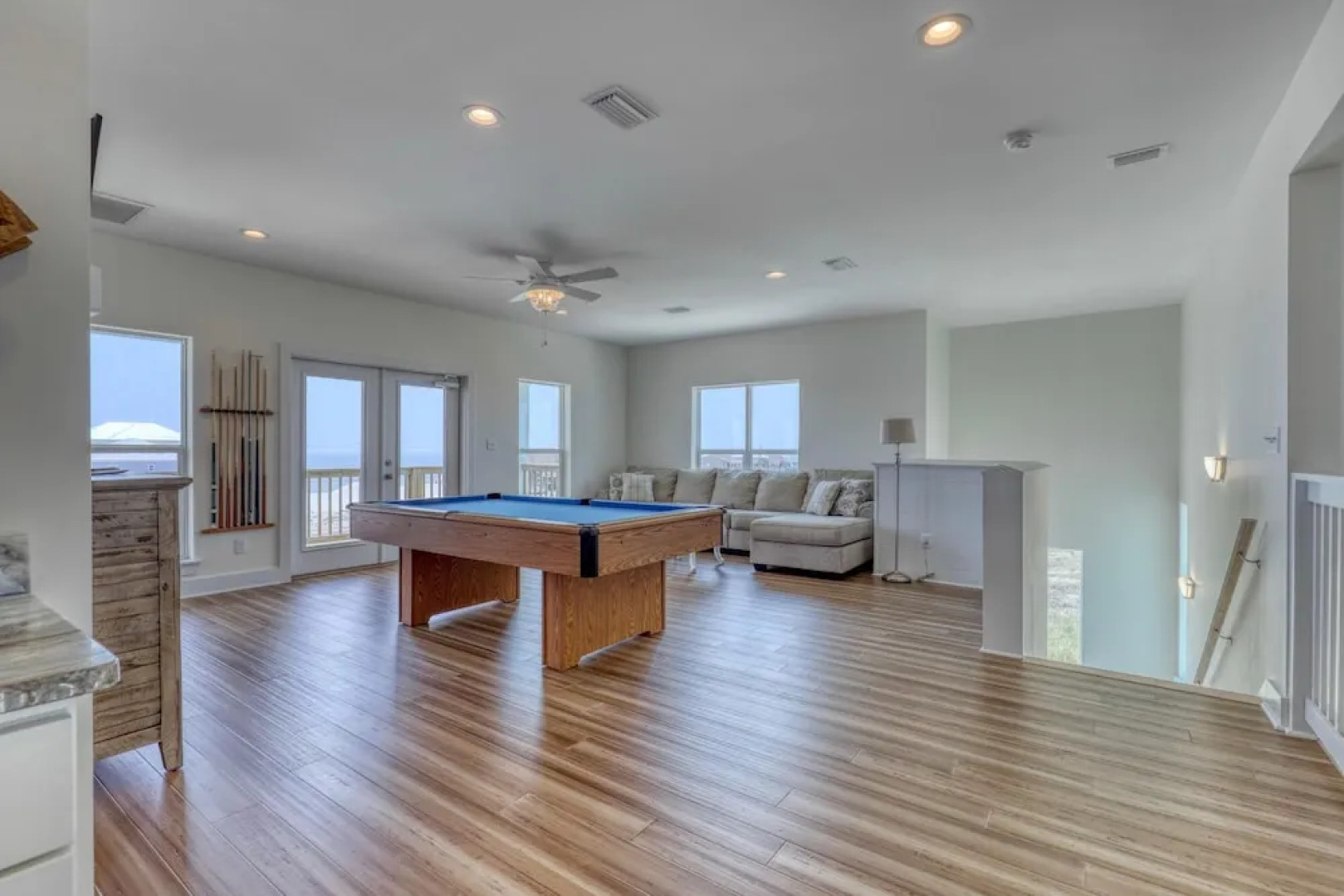 Salty Seahorse -2822 Bienville