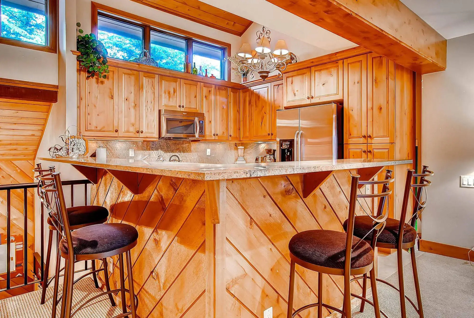 Ridgepoint Townhomes by East West Hospitality