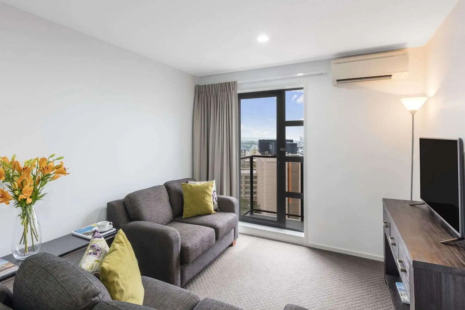 Nesuto St Martins Apartment Hotel