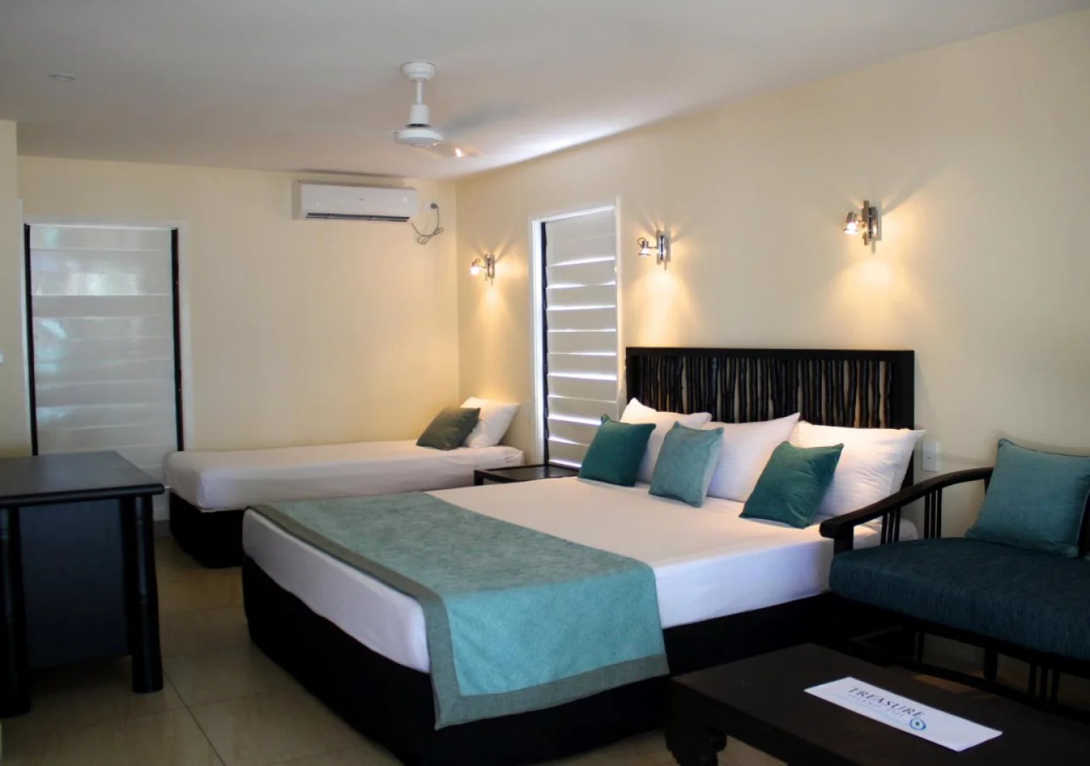 Nakelo Treasure Island Resort & Spa