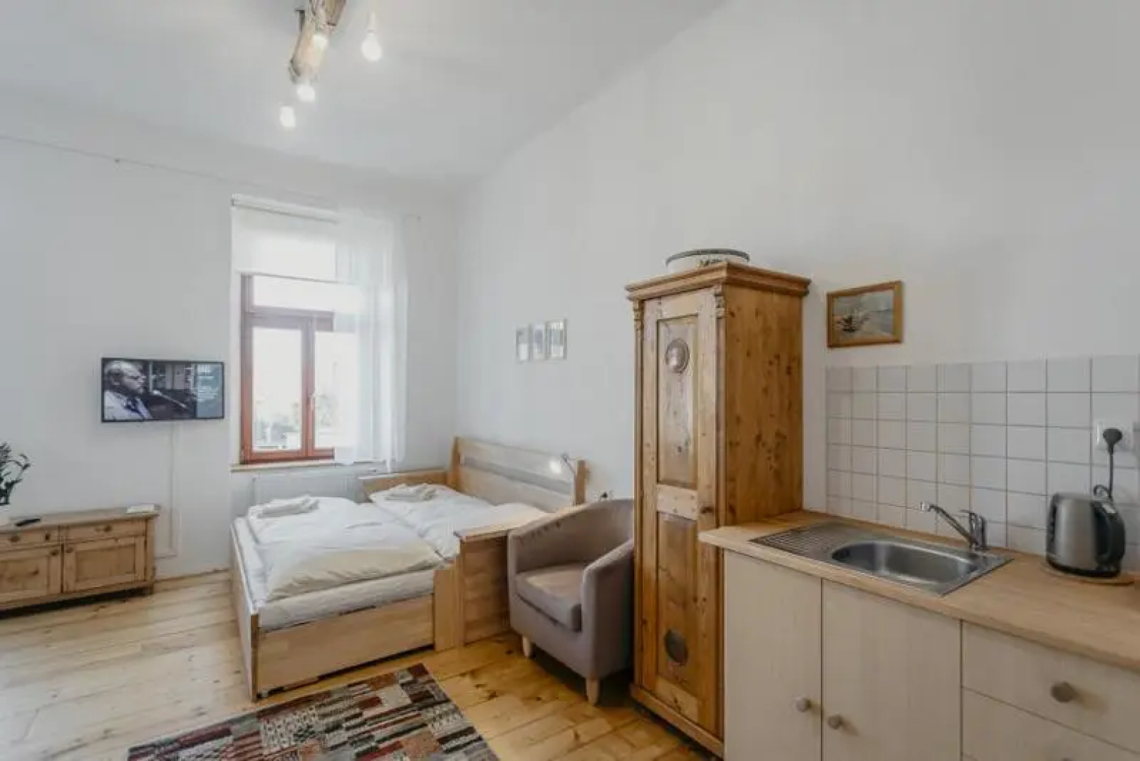 Apartmán 3, Suvorovova 158