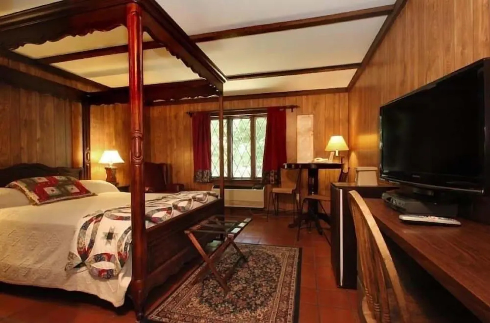 The Earl of Sandwich Motel