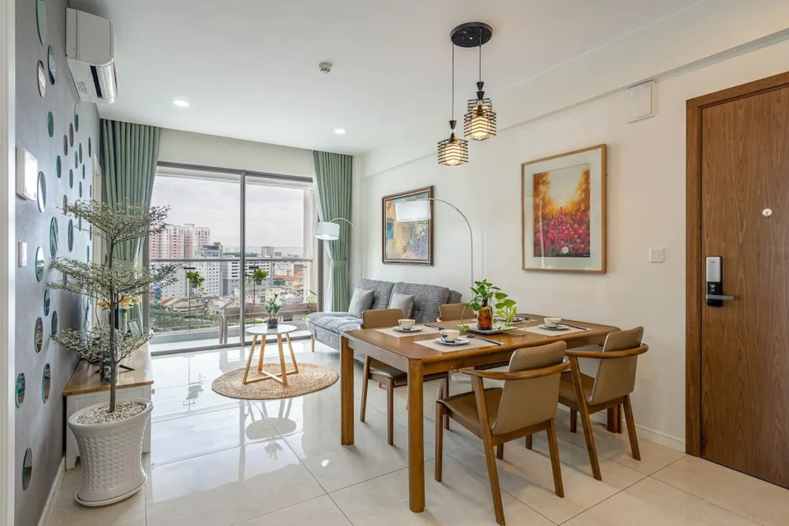 Justay Tresor Bach Dang River