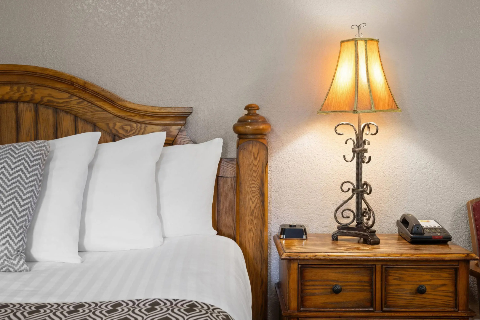 Super 8 by Wyndham Lewistown