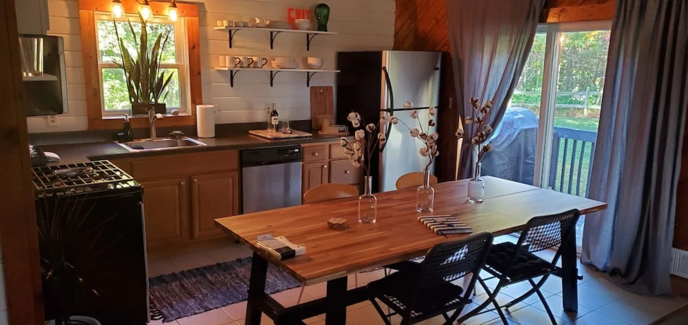 Paradise Pine Getaway Cabins