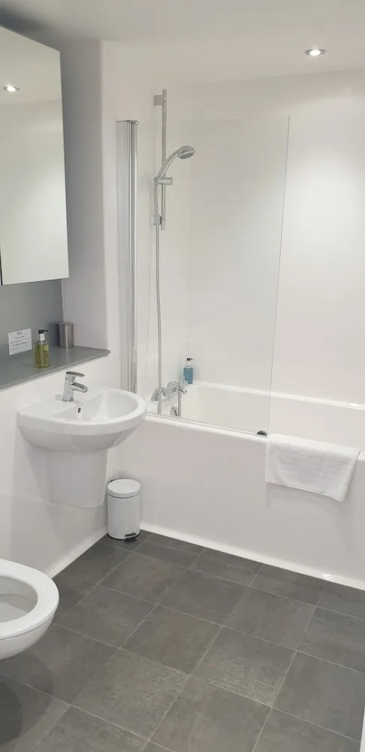 Quay Apartments Exchange Quay Salford Quays