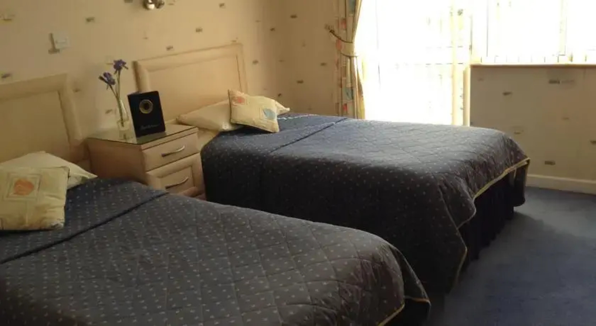 Au Caprice Guest House