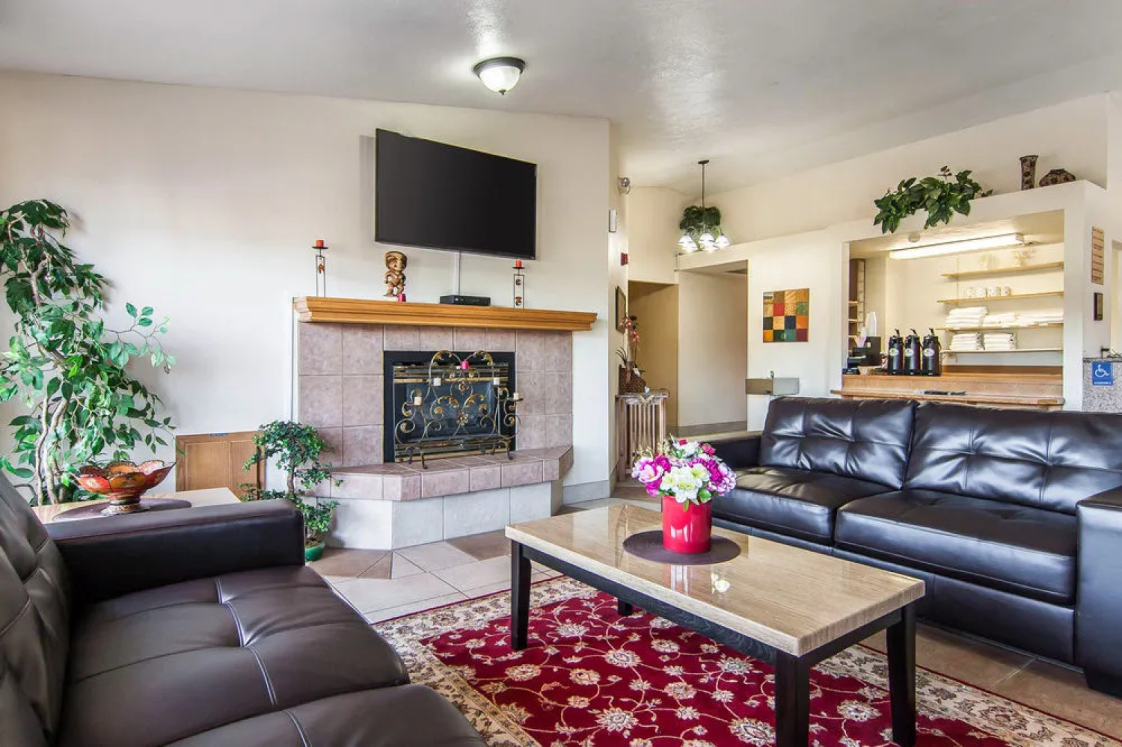 Rodeway Inn & Suites