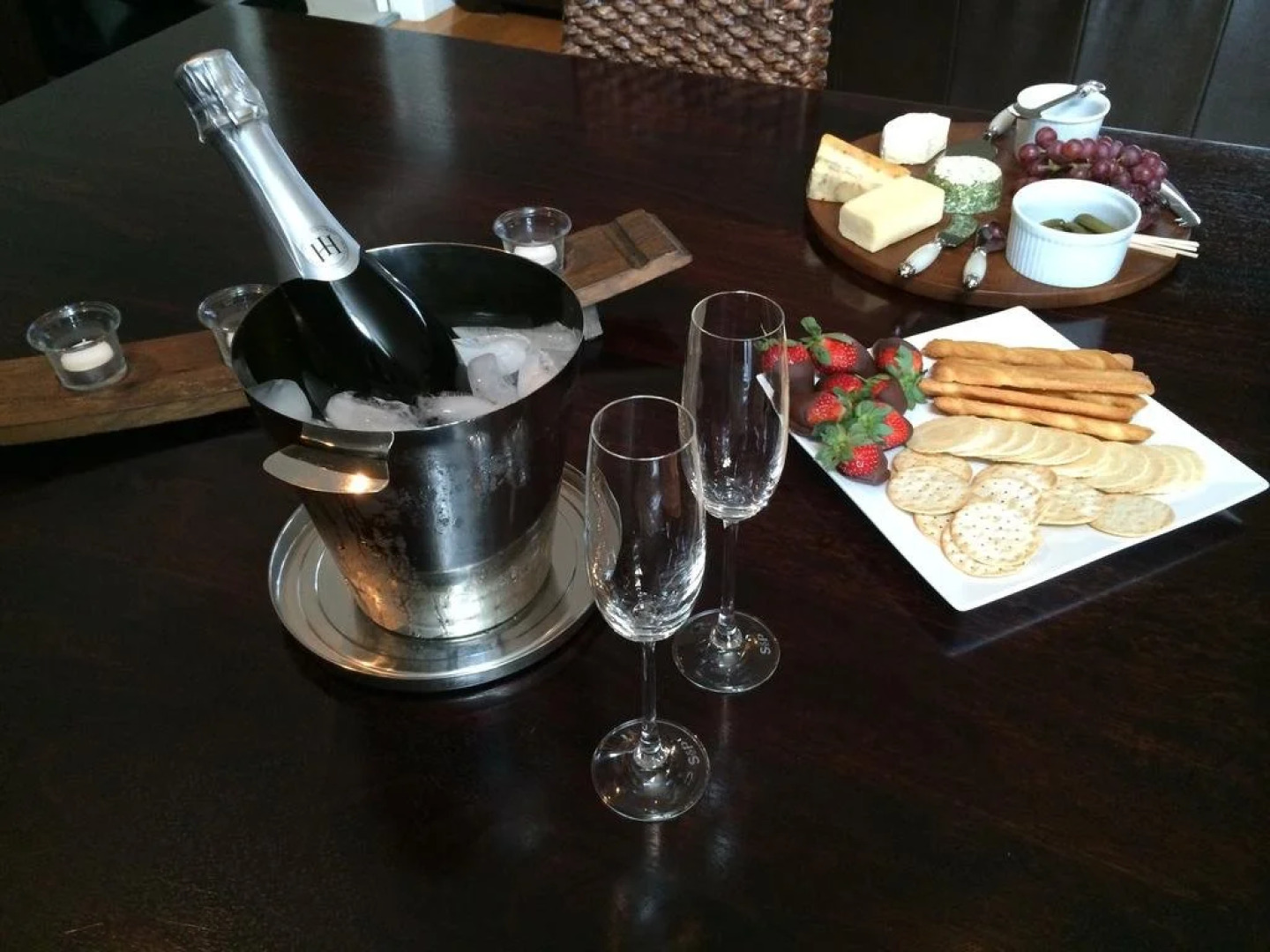 Lilies on Lovedale Estate - Heated Pool and Spa