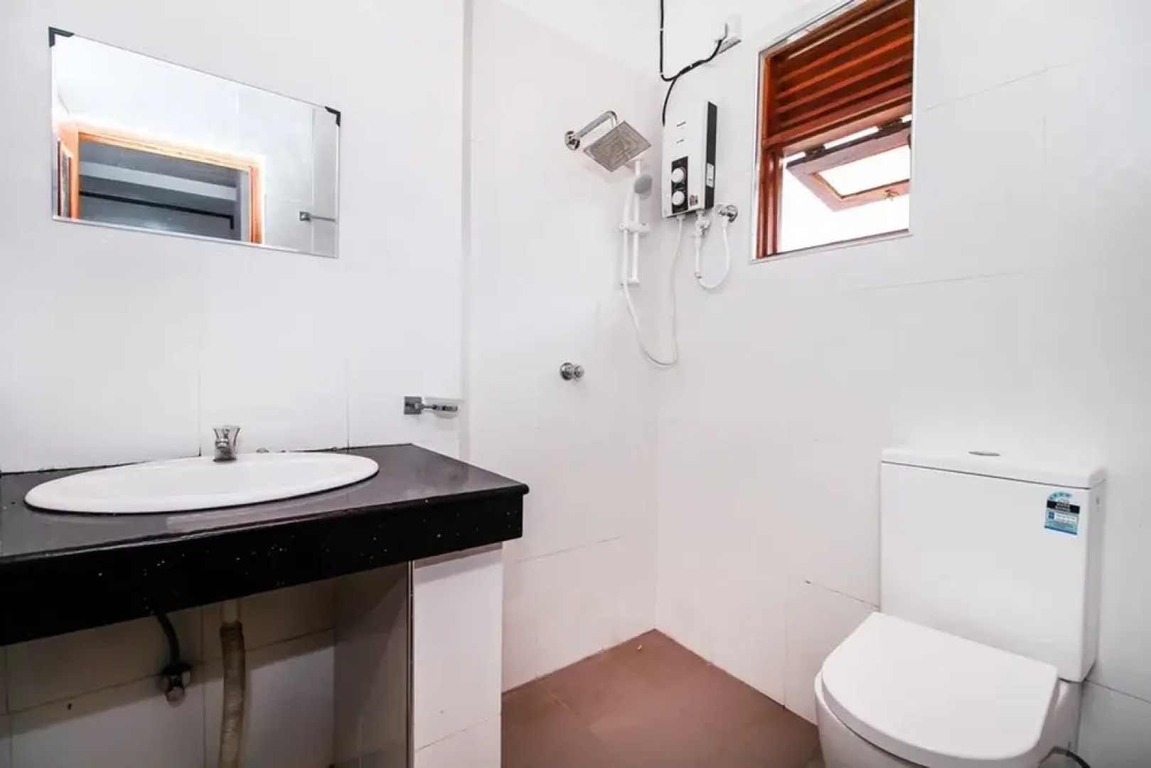 OYO 371 River Palace Hotel