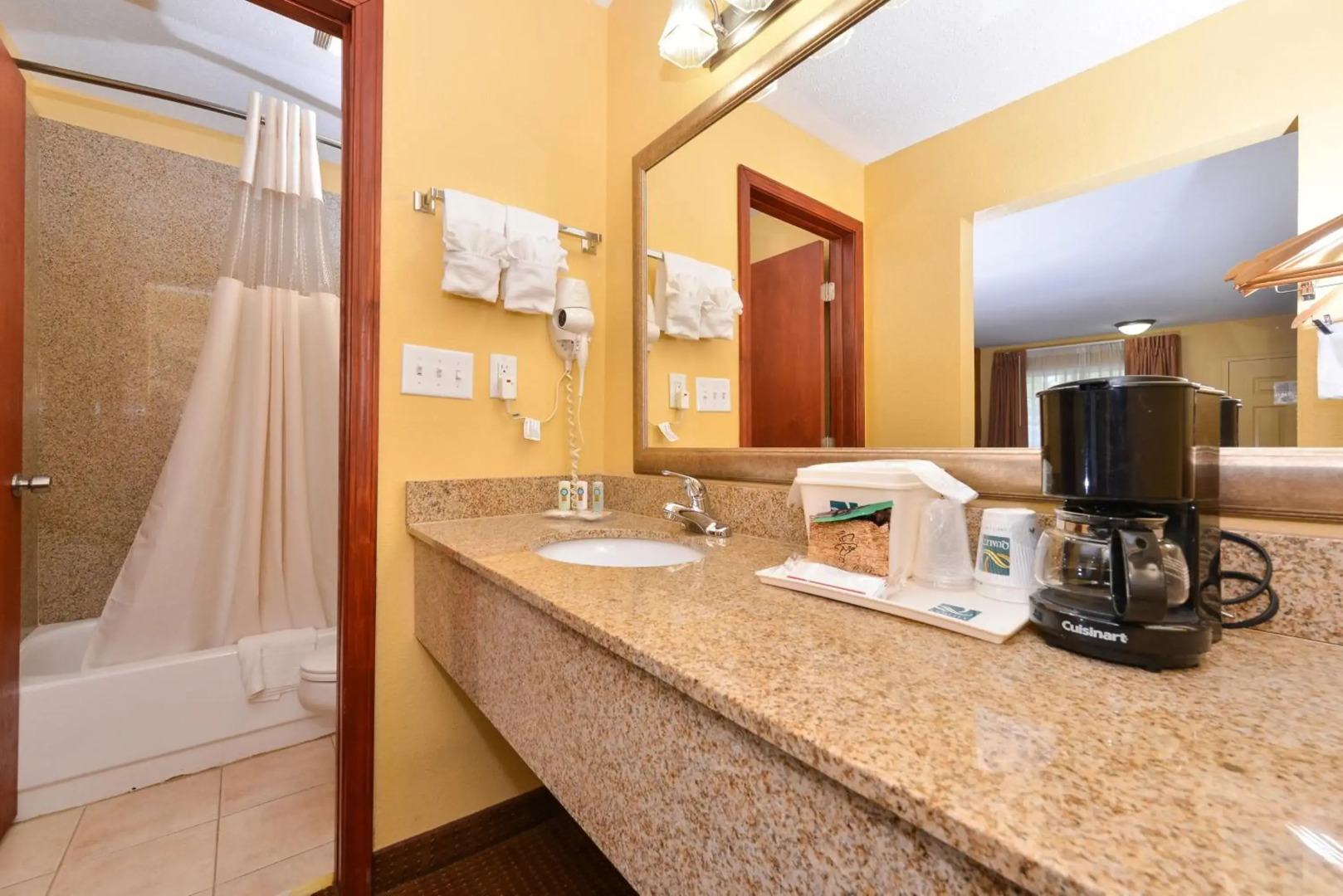 Quality Inn & Suites Cartersville North