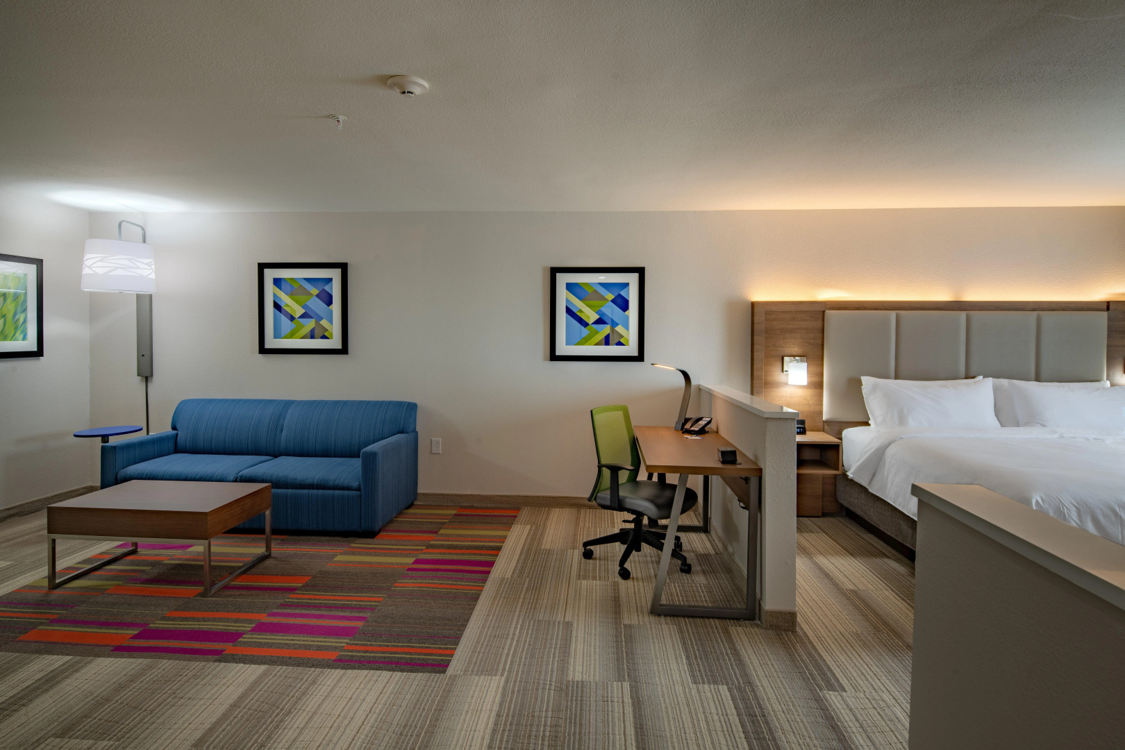 Holiday Inn Express & Suites N Waco Area - West by IHG