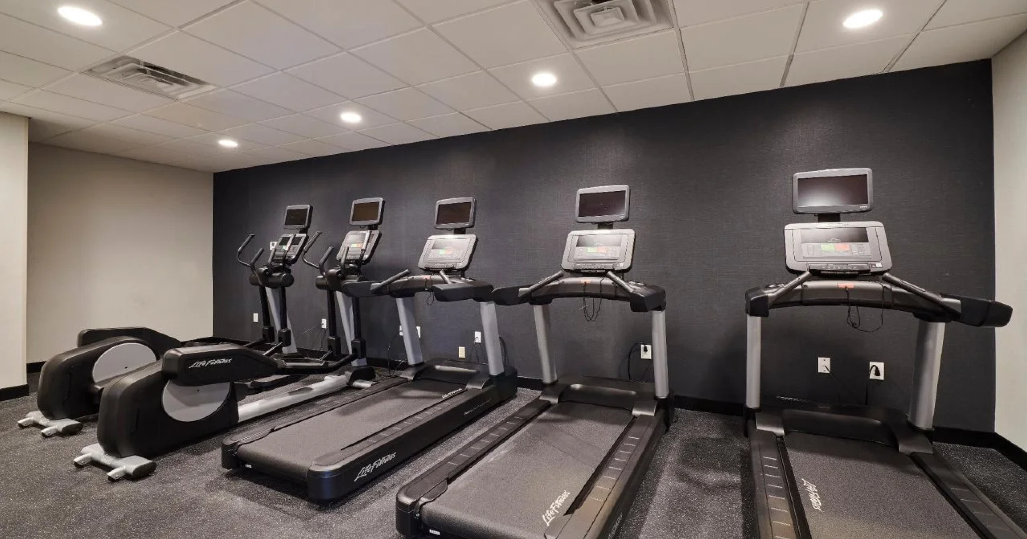 Four Points by Sheraton Cleveland-Eastlake