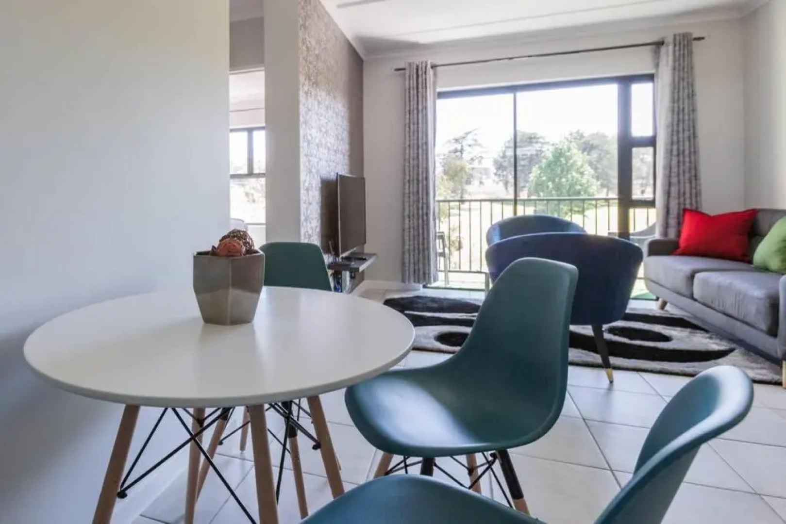 Alimama Spaces: the Green Park Haven 1