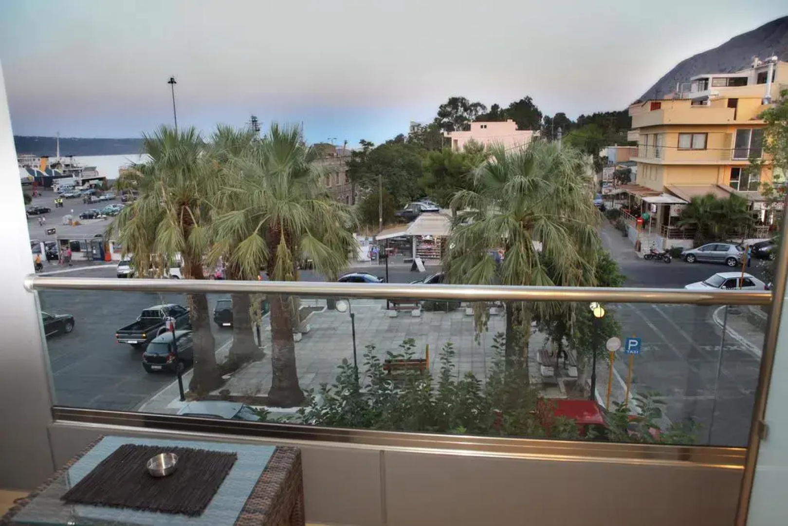 Oneiro Suites