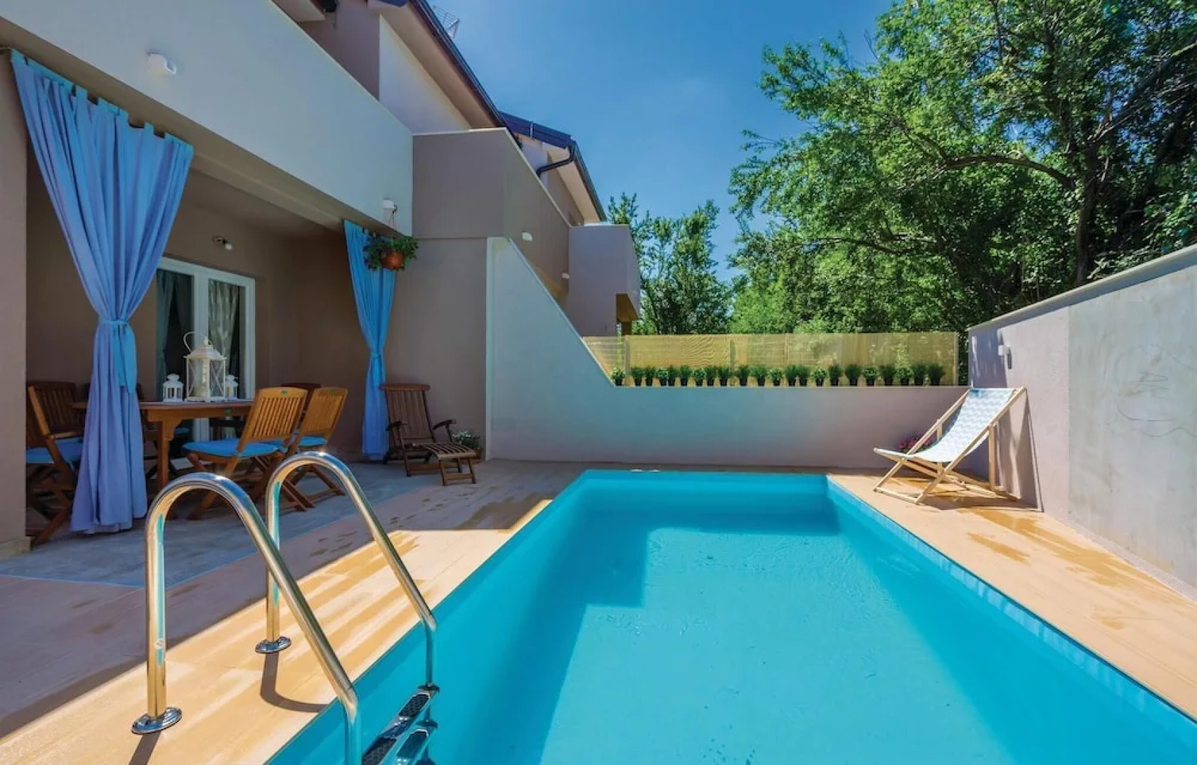 Beautiful Home in Klimno With Wifi and 2 Bedrooms