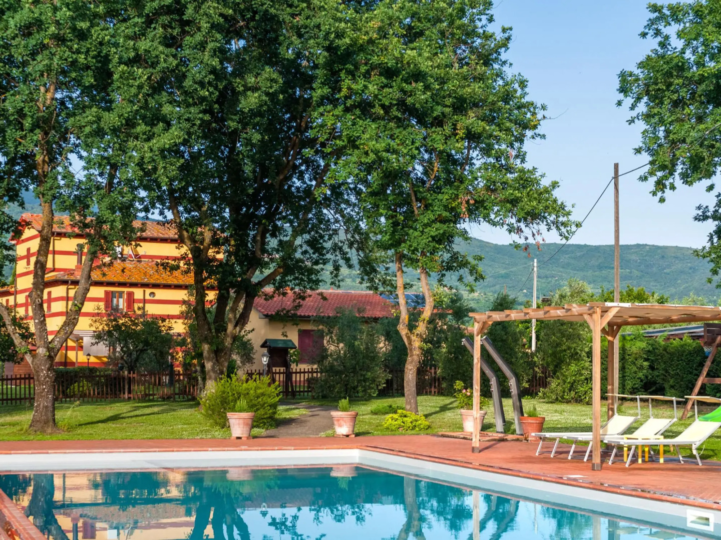 Welcoming Mansion with Swimming Pool inTuscany