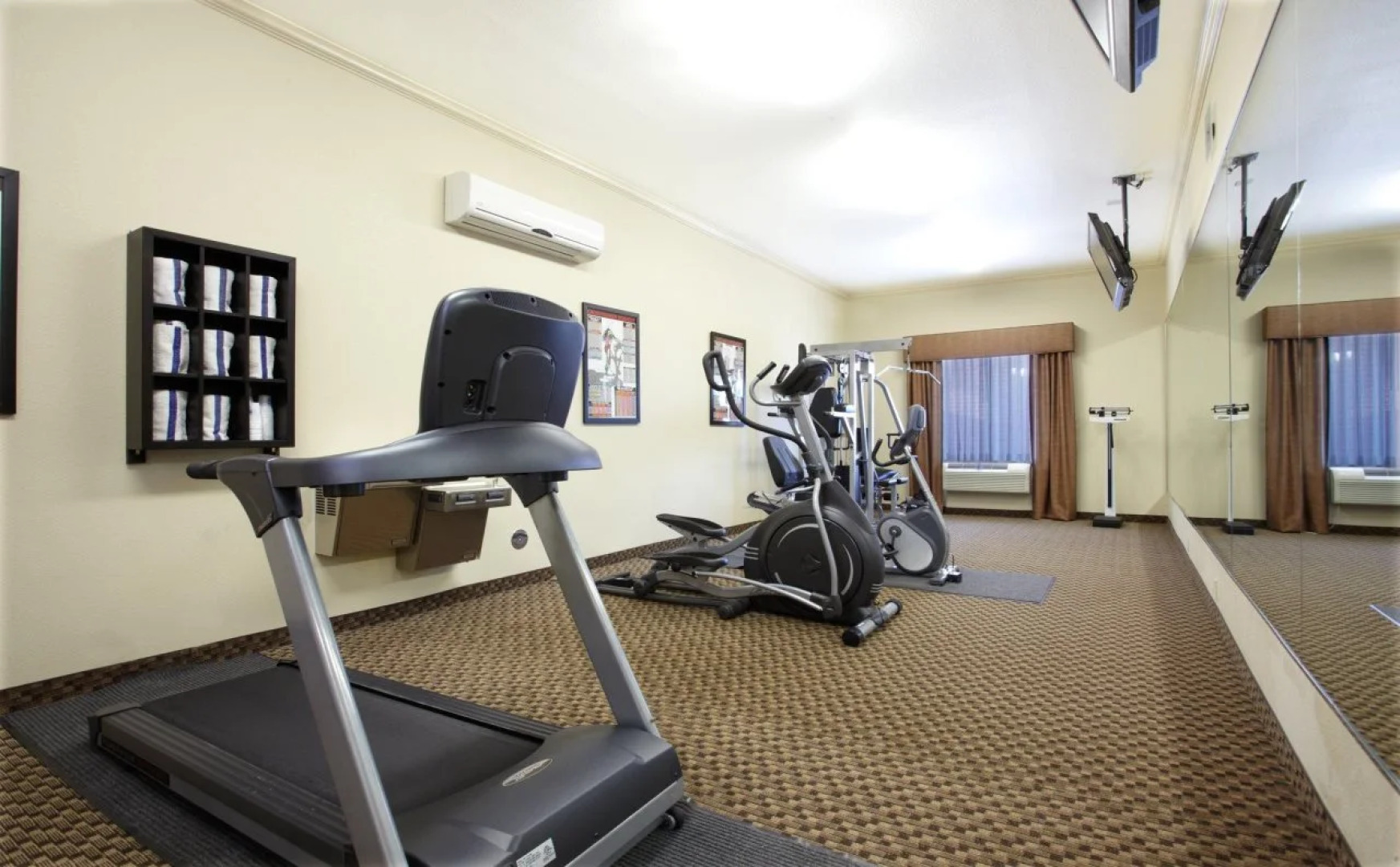 Holiday Inn Express & Suites Deer Park by IHG